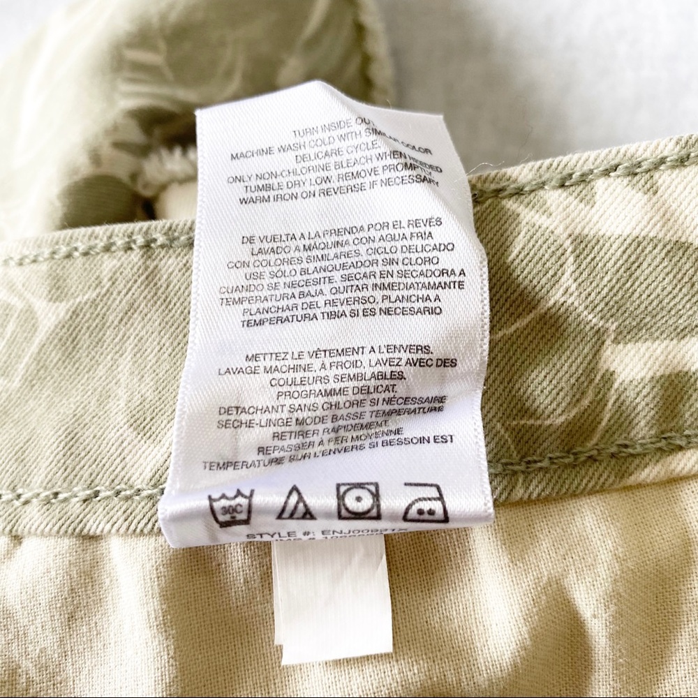 KENSIE Jean Shorts Light Sage Green Safari 12/31 NEW NWT - Picture 9 of 10